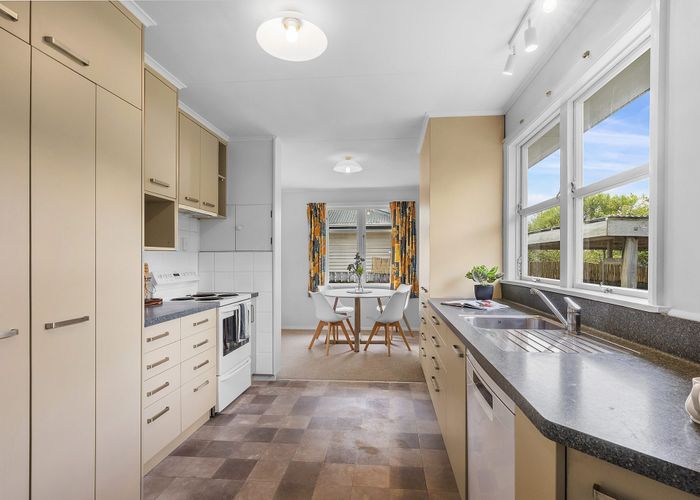  at 10 Findlay Street, Tawa, Wellington, Wellington