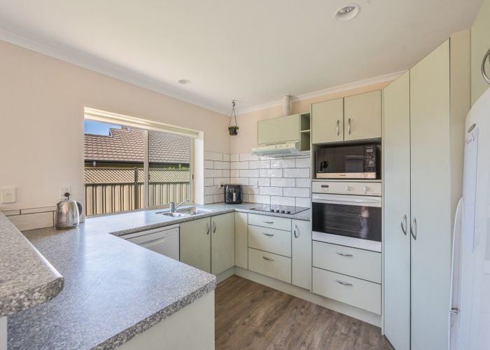  at 6 Newbury Place, Taradale, Napier