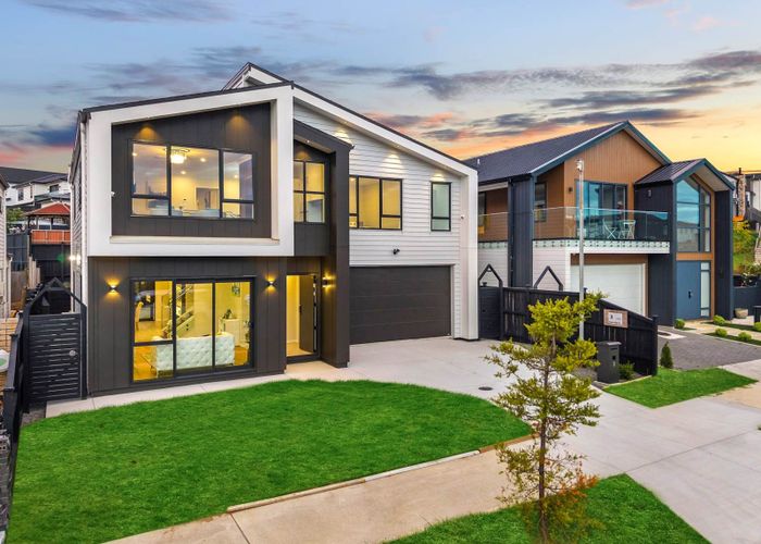  at 3 Meadowridge Drive, Flat Bush, Manukau City, Auckland