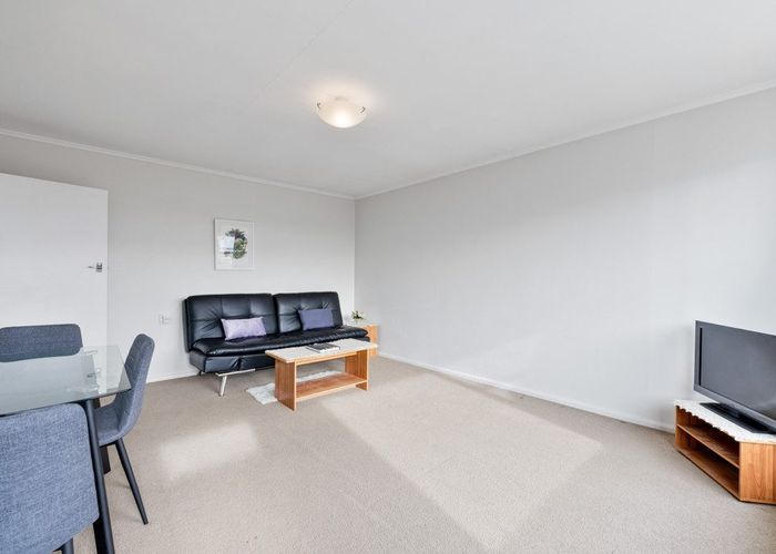  at 4/9 Curletts Road, Sockburn, Christchurch