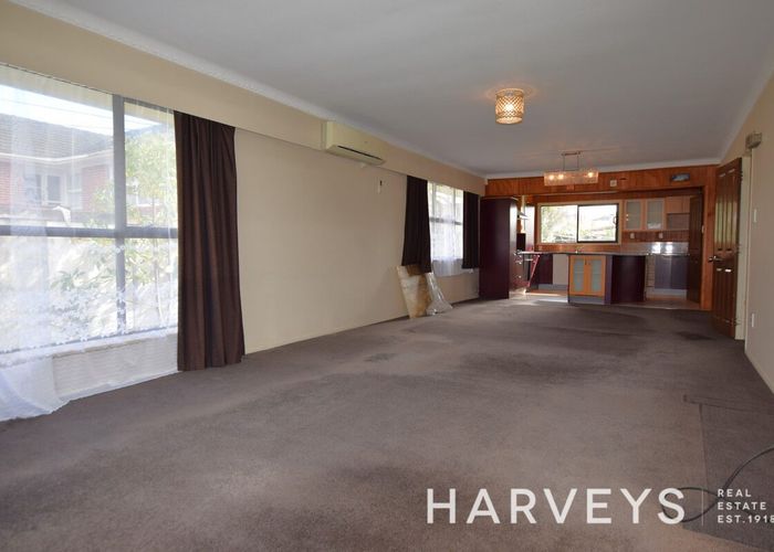  at 52 Tiroroa Avenue, Te Atatu South, Waitakere City, Auckland