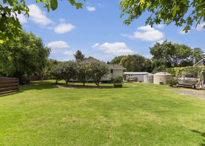 For sale 1095 CoatesvilleRiverhead Highway, Riverhead, Rodney