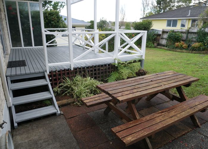  at 2/39 Union Rd, Howick, Manukau City, Auckland