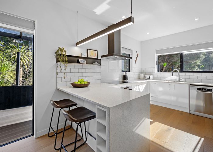  at 22 Hava Place, Green Bay, Waitakere City, Auckland