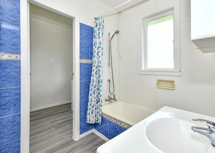  at 18 Chilcott Road, Henderson, Waitakere City, Auckland