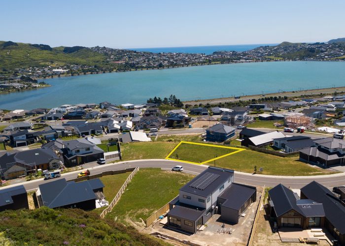  at 6 Okupe Grove, Aotea, Porirua