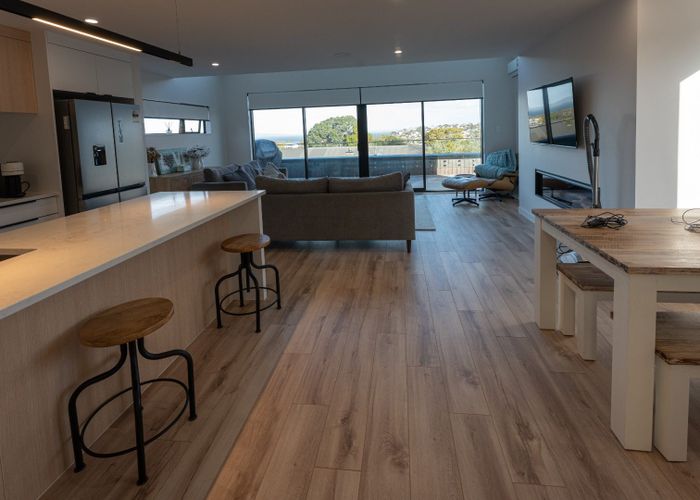  at 10/8 Orne Street, Torbay, Auckland