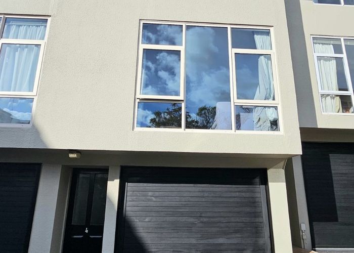  at 4/20 Thompson Street, Mount Cook, Wellington