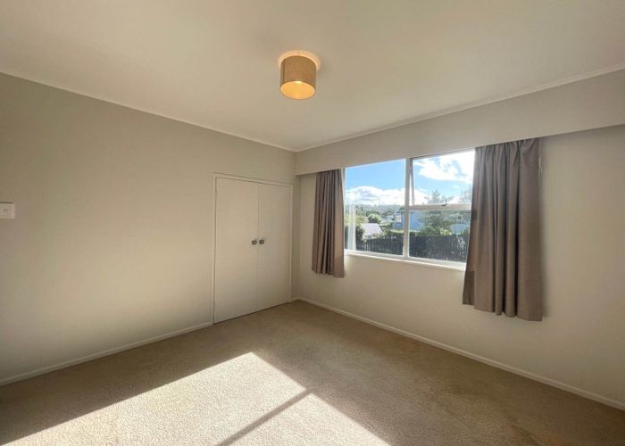  at 82 Lantana Road, Green Bay, Waitakere City, Auckland