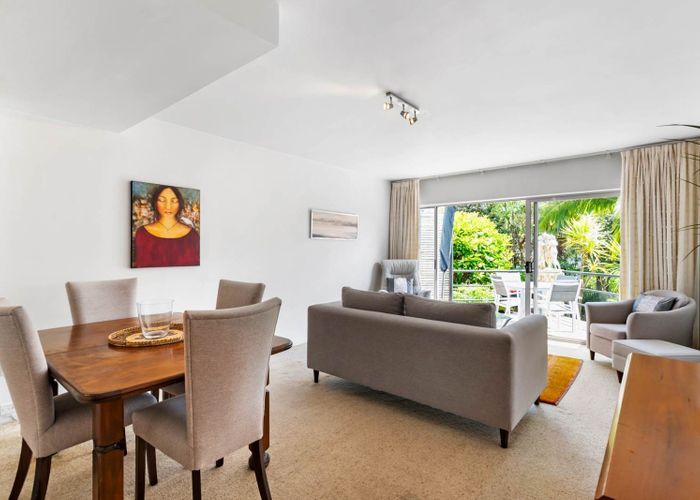  at 4/6 Sarsfield Street, Herne Bay, Auckland City, Auckland