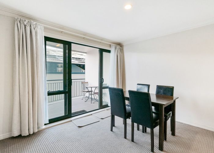  at 2M/118 Gladstone Road, Parnell, Auckland