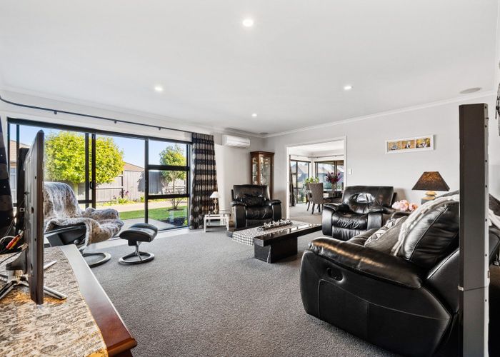  at 25 Chestnut Close, Kelvin Grove, Palmerston North, Manawatu / Whanganui