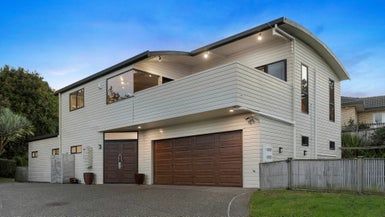  at 3A Wakeling Avenue, Te Atatu South, Auckland