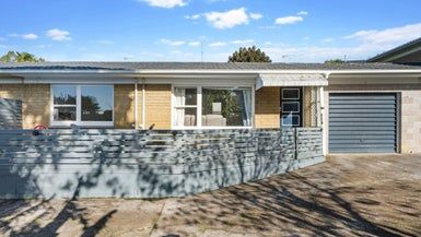  at 2/12 Quona Avenue, Waikowhai, Auckland