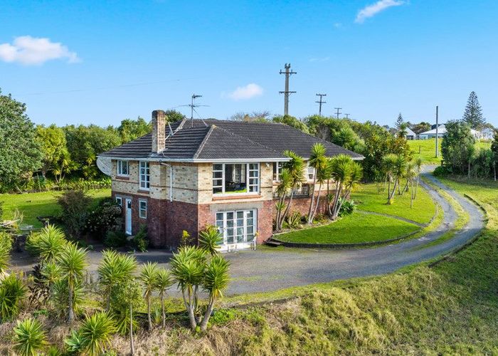For sale 113 & 137 Broomfields Road, Whitford, Manukau City, Auckland