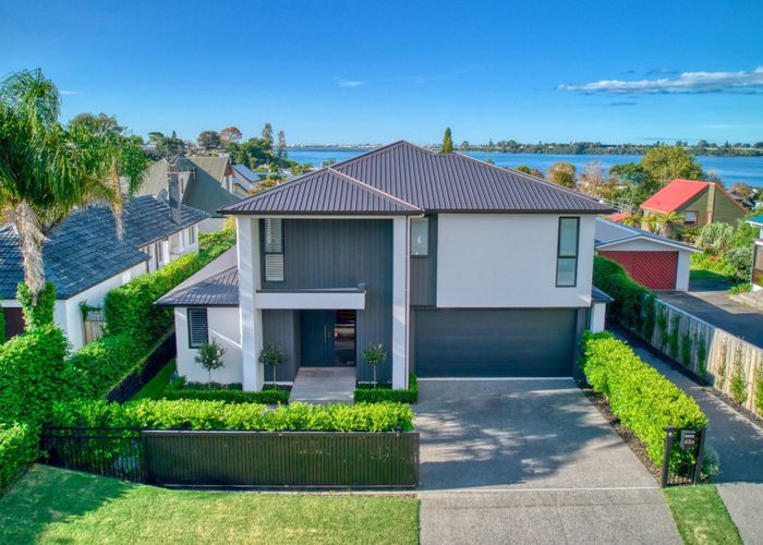  at 43a Thirteenth Avenue, Avenues, Tauranga, Bay Of Plenty