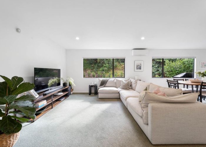  at 31A Greenvalley Rise, Glenfield, Auckland