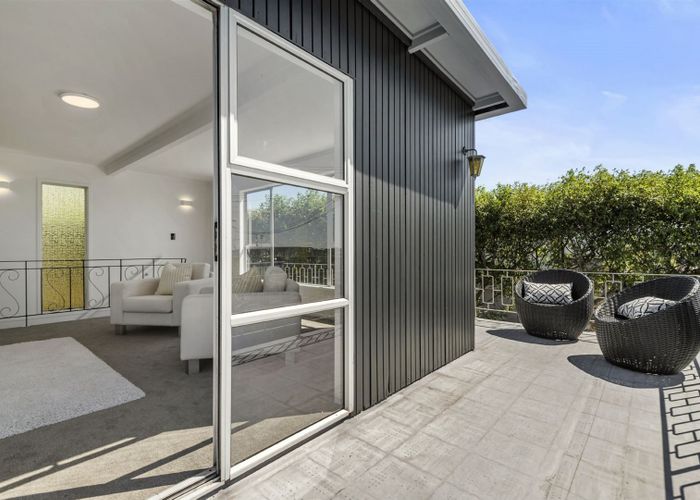  at 1/16 Rangitoto Terrace, Milford, Auckland