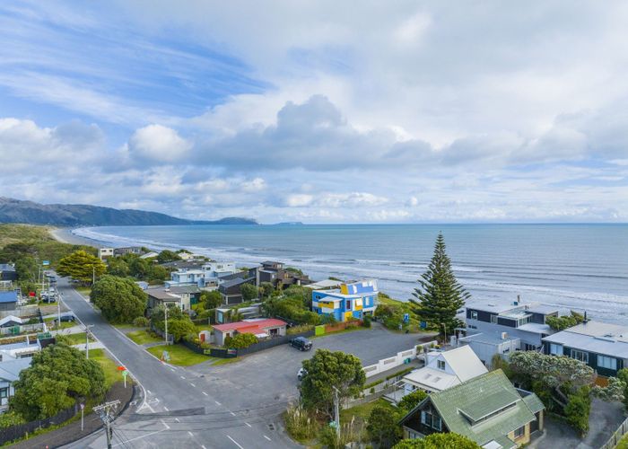  at 83 The Esplanade, Raumati South, Paraparaumu