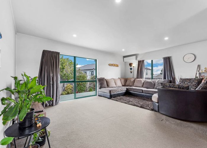  at 8A Melleray Place, Randwick Park, Manukau City, Auckland