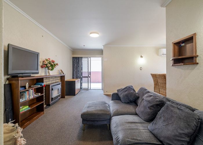  at 668B Pioneer Highway, Highbury, Palmerston North, Manawatu / Whanganui