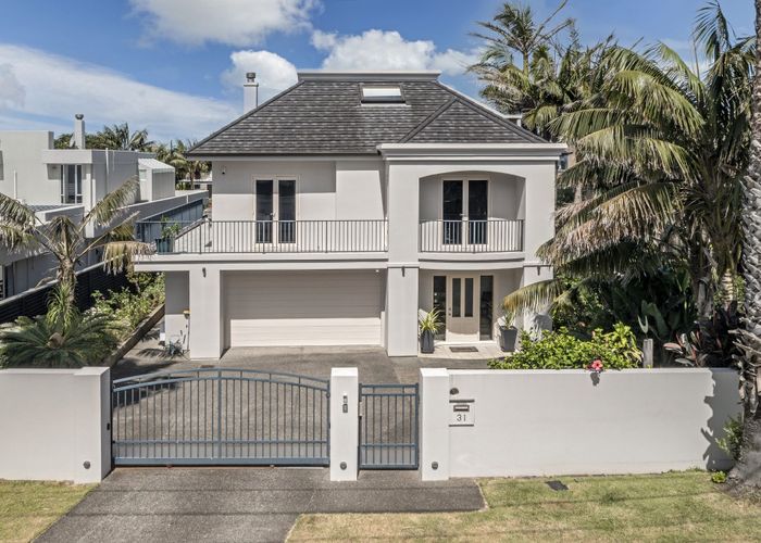  at 31 Ocean View Road, Milford, Auckland