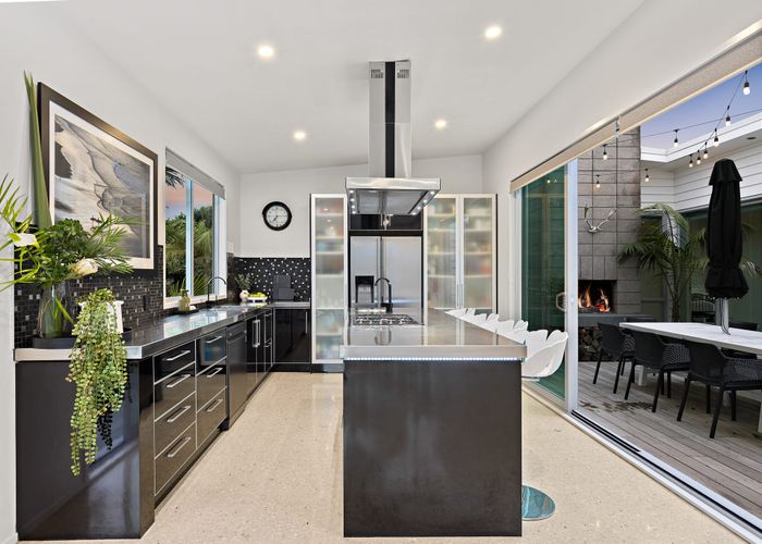  at 10 Patiki place, Omaha, Auckland