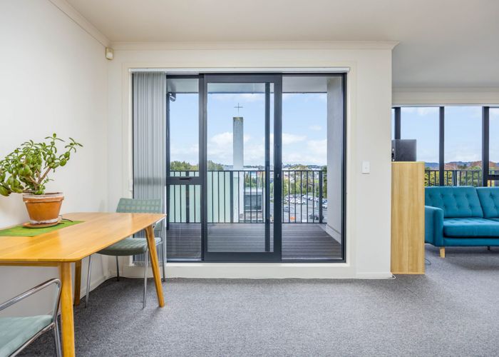 at 3Y/1 Wadier Place, Henderson, Waitakere City, Auckland