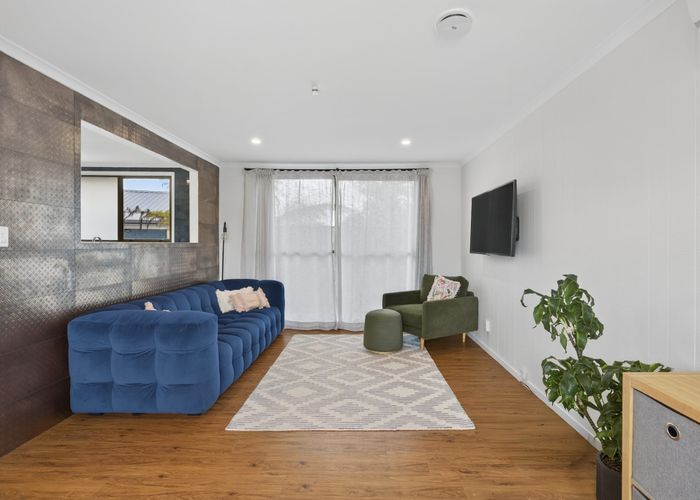  at 37 Botany Road, Botany Downs, Manukau City, Auckland