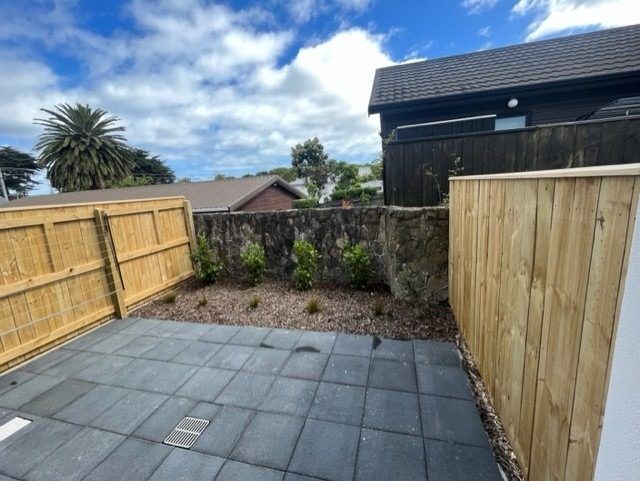  at 12/10 Pascoe Avenue, Paremata, Porirua