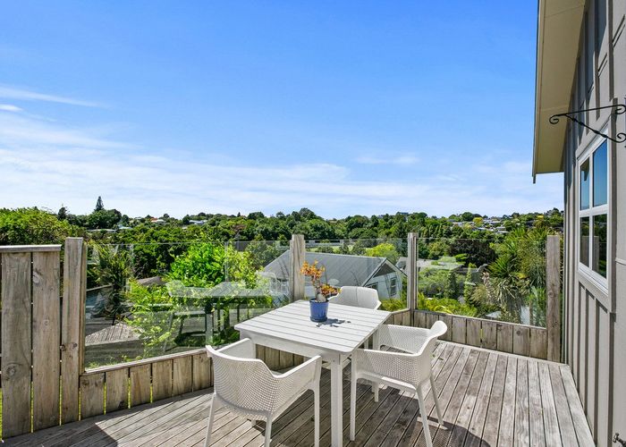  at 1A Barry Lane, Ferndale, New Plymouth