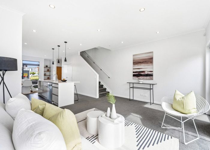  at 10 Alexander Willis Crescent, Hobsonville, Waitakere City, Auckland