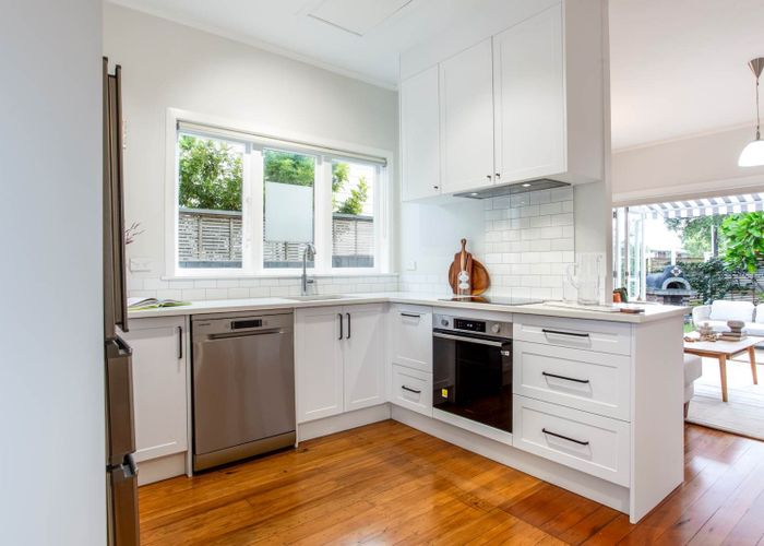  at 37 Holly Street, Avondale, Auckland City, Auckland