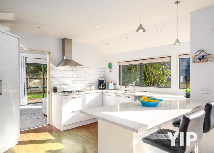  at 21 Forsyth Grove, Brooklyn, Wellington, Wellington