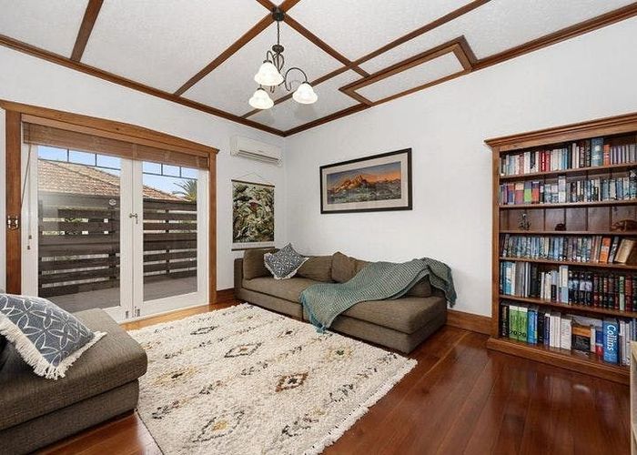 at 9 Bretton Terrace, Hillcrest, Hamilton