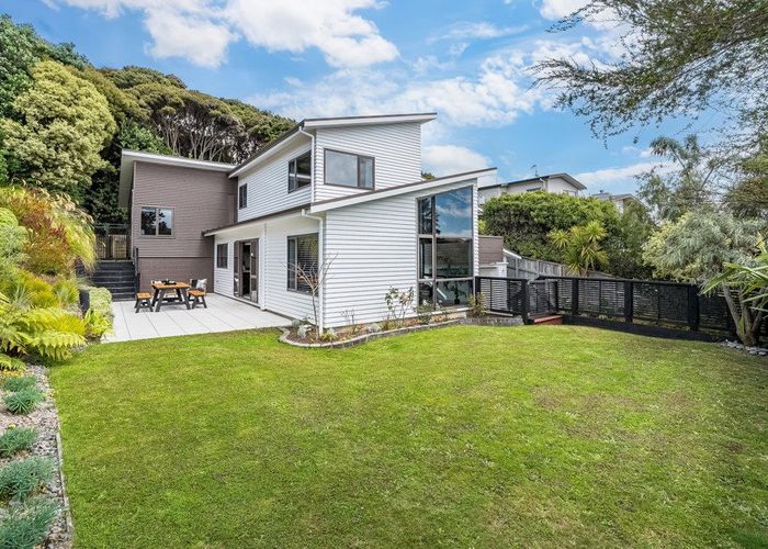  at 37 Navigation Drive, Whitby, Porirua, Wellington
