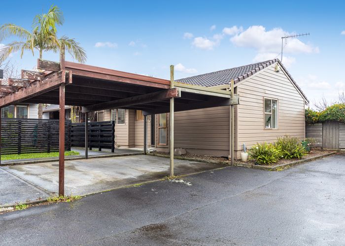  at 24 Pohutukawa Place, Ellerslie, Auckland