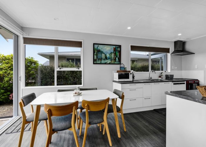  at 2 Gardenia Avenue, Bell Block, New Plymouth