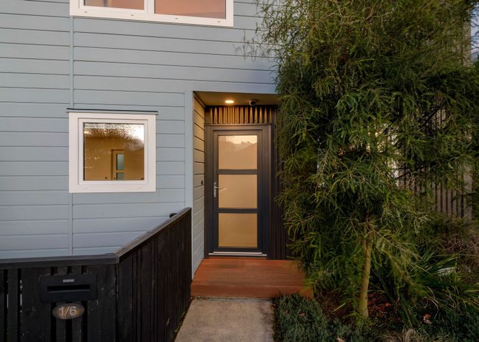  at 1/6 Feilding St, Addington, Christchurch City, Canterbury