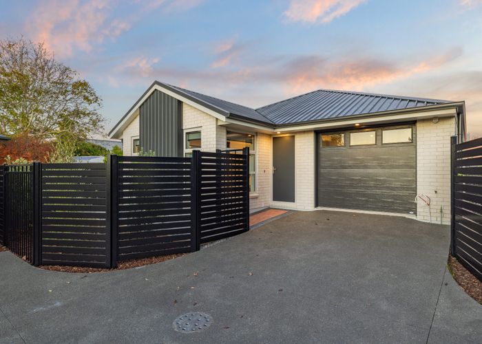  at 8c Wychwood Crescent, Bishopdale, Christchurch City, Canterbury