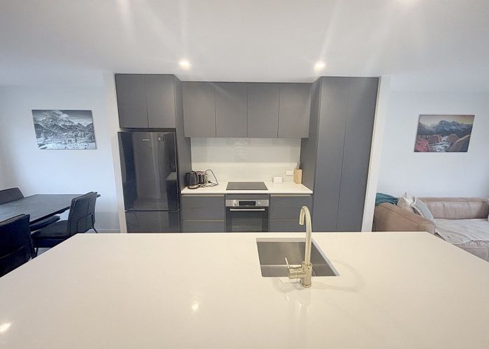  at 2/85 Brockworth Place, Riccarton, Christchurch