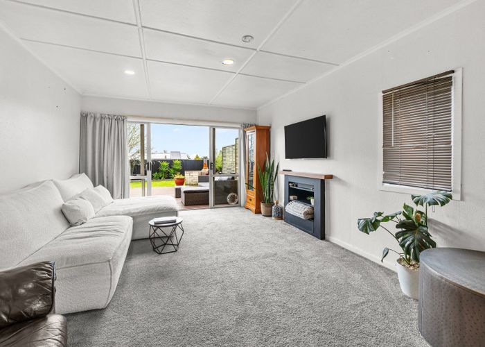  at 422 Te Ngae Road, Owhata, Rotorua, Bay Of Plenty