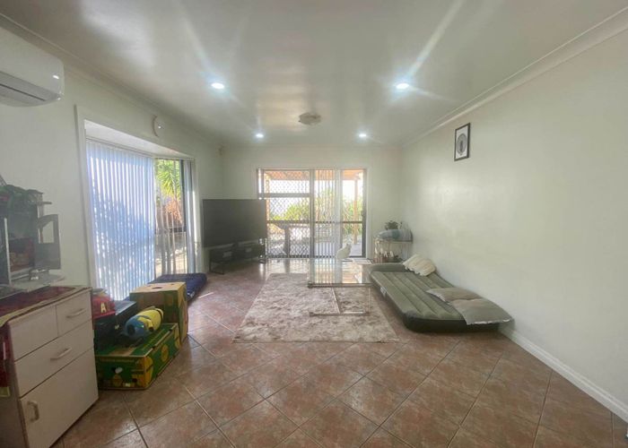  at 19 Genesis Place, Flat Bush, Manukau City, Auckland