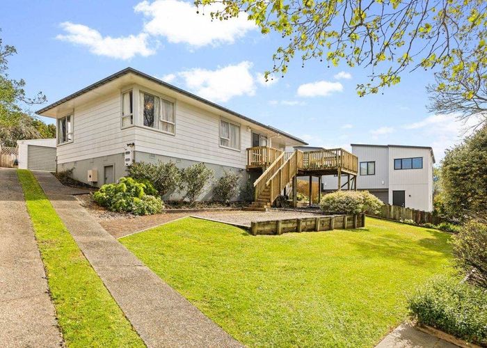 at 31 Mirrabooka Avenue, Botany Downs, Manukau City, Auckland