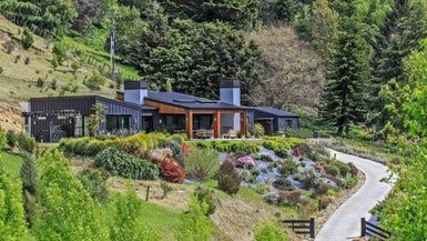  at 2 Te Roera Drive, Taradale, Napier