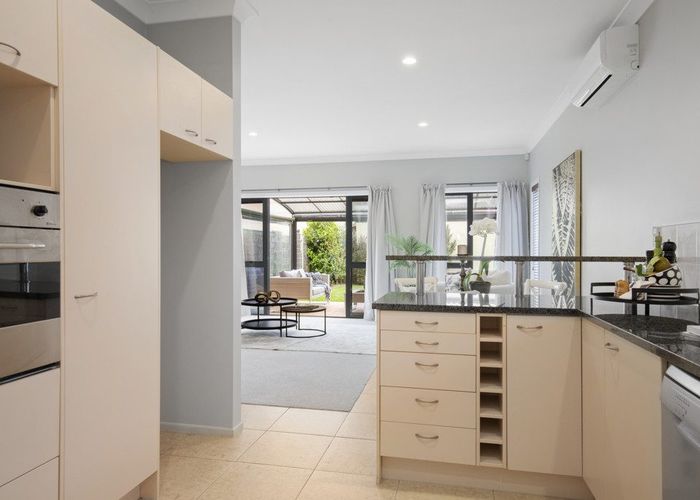  at 24/72 Huntington Drive, Huntington Park, Manukau City, Auckland