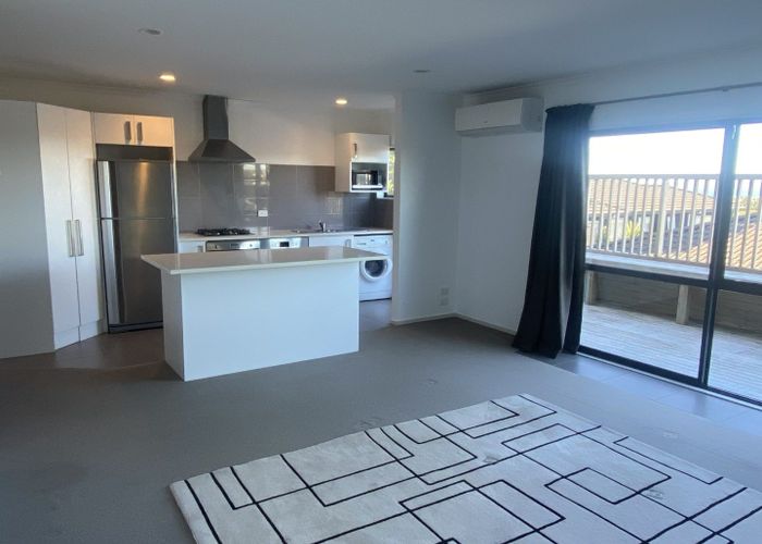  at 94B Carlisle Road, Browns Bay, North Shore City, Auckland