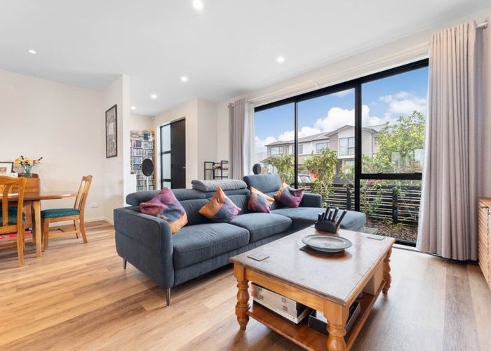  at 18 Waterlily Street, Hobsonville, Waitakere City, Auckland