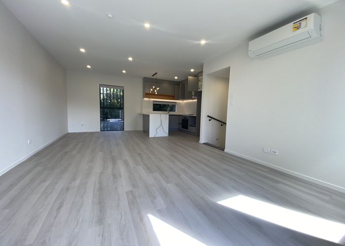  at 2/10 Boyd Avenue, Royal Oak, Auckland City, Auckland