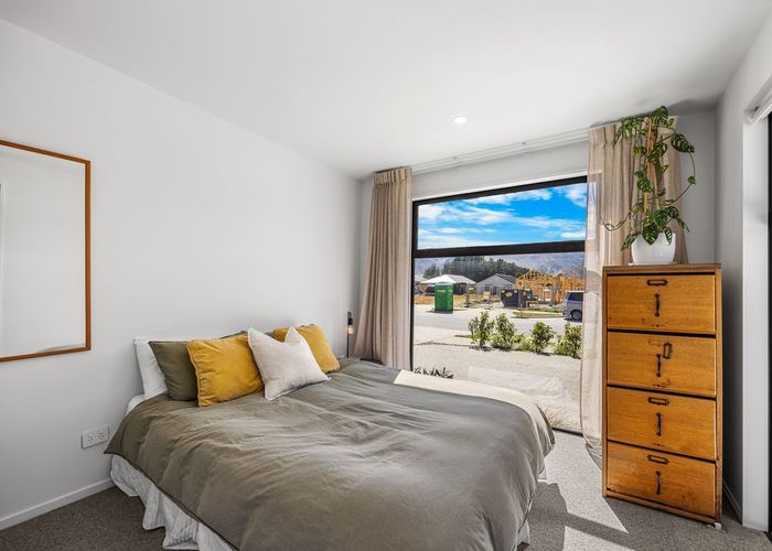  at 8 Longview Drive, Lake Hawea, Wanaka, Otago